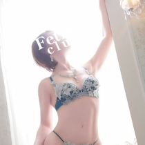 ÉstF`y ~